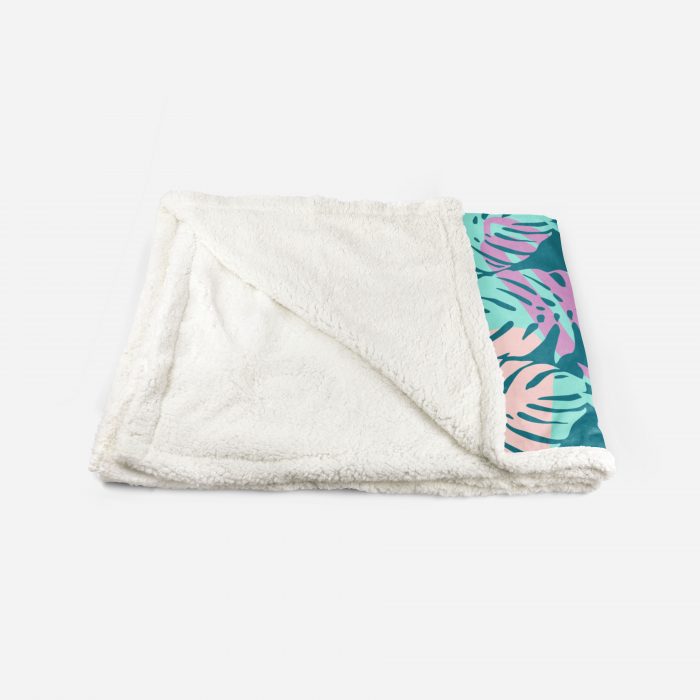 Flannel Sherpa Fleece Blanket Detail