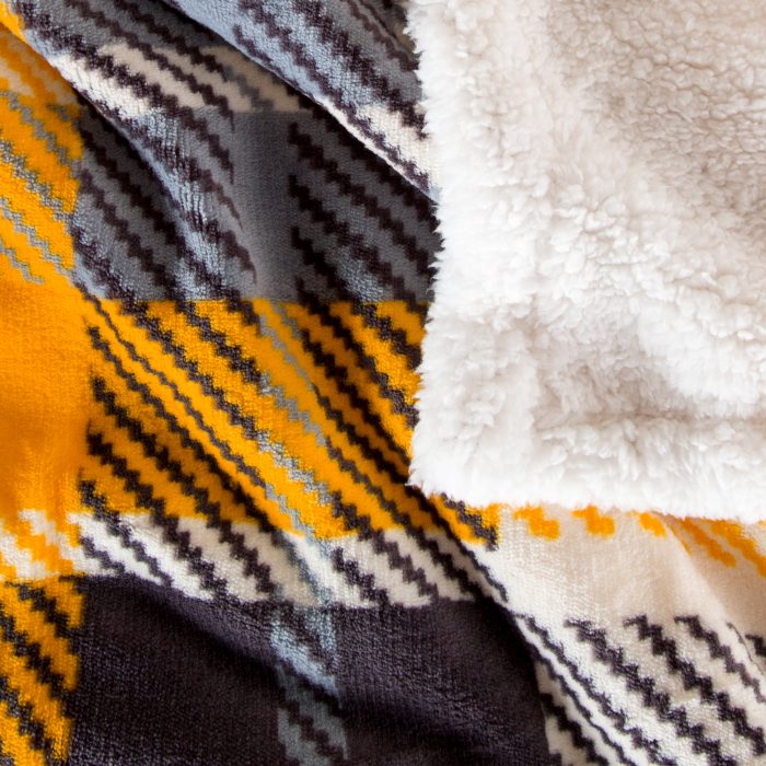 Plaid Blanket Throw Detail